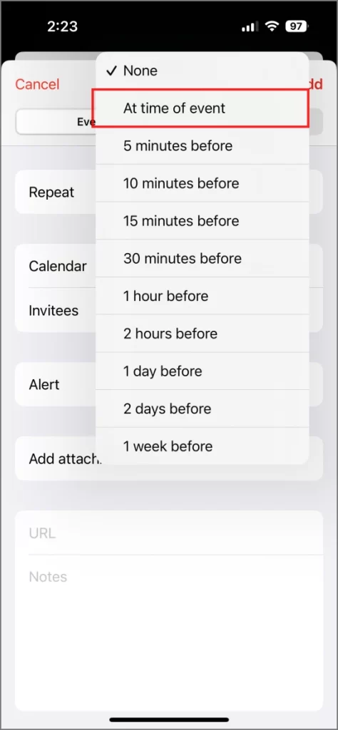 Configuración de una alarma específica de fecha creando un evento en calendario en iPhone