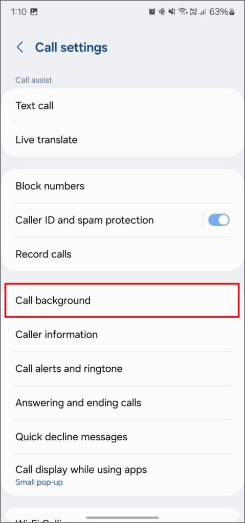 Llame a la opción de fondo en la aplicación del teléfono en el teléfono Samsung Galaxy
