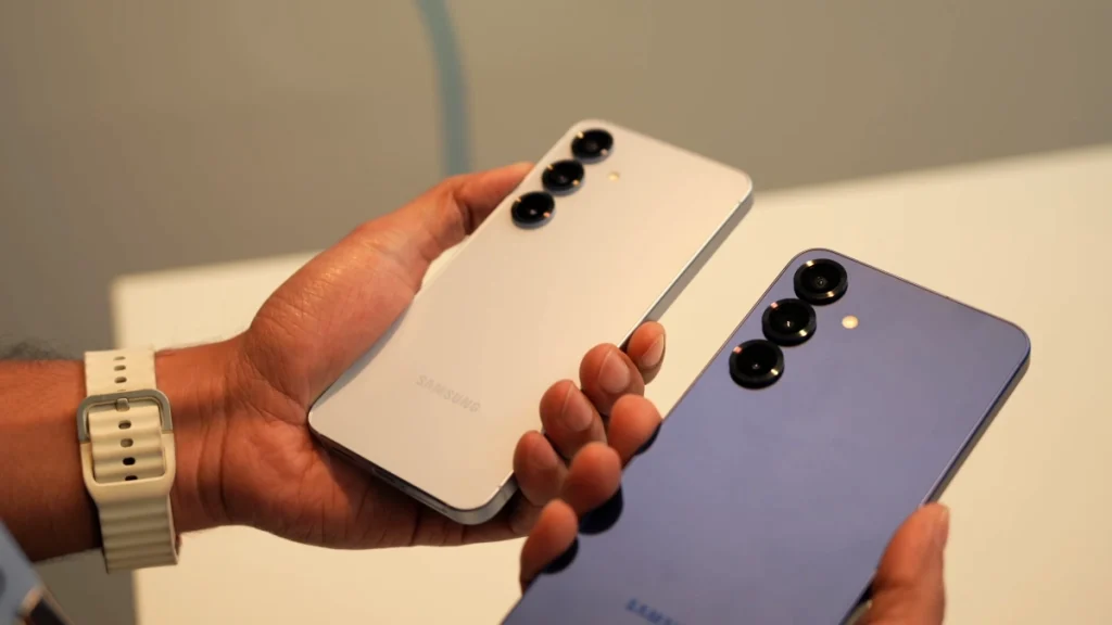 Samsung Galaxy S25 y S25 Plus en las manos