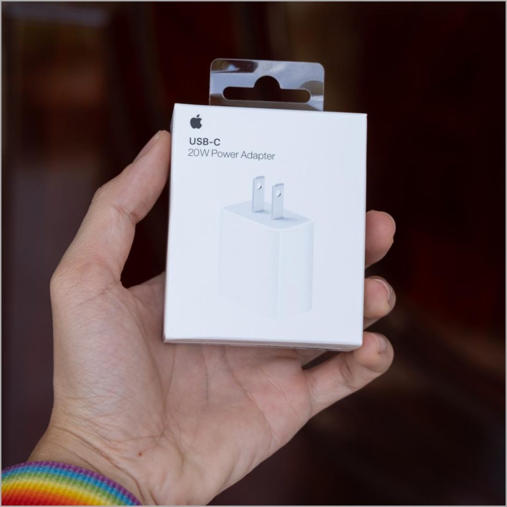 Use el cargador certificado MFI para evitar problemas relacionados con la batería o la carga en su iPhone