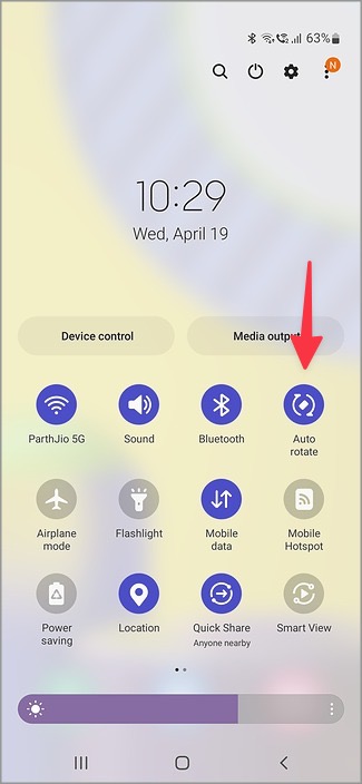 Abra automáticamente girar en el teléfono Samsung