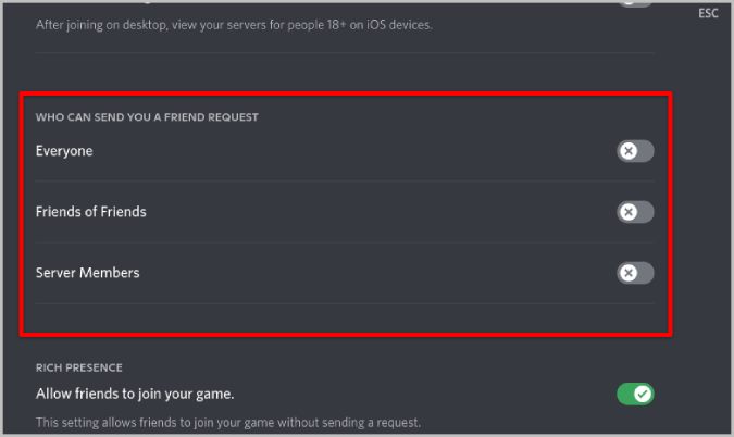 ¿Quién puede enviarle una configuración de solicitud de amistad en Discord?