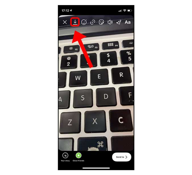 Descargar botón para guardar historias en el rollo de cámara