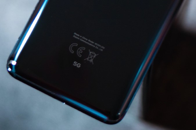 Parte posterior de un teléfono Android